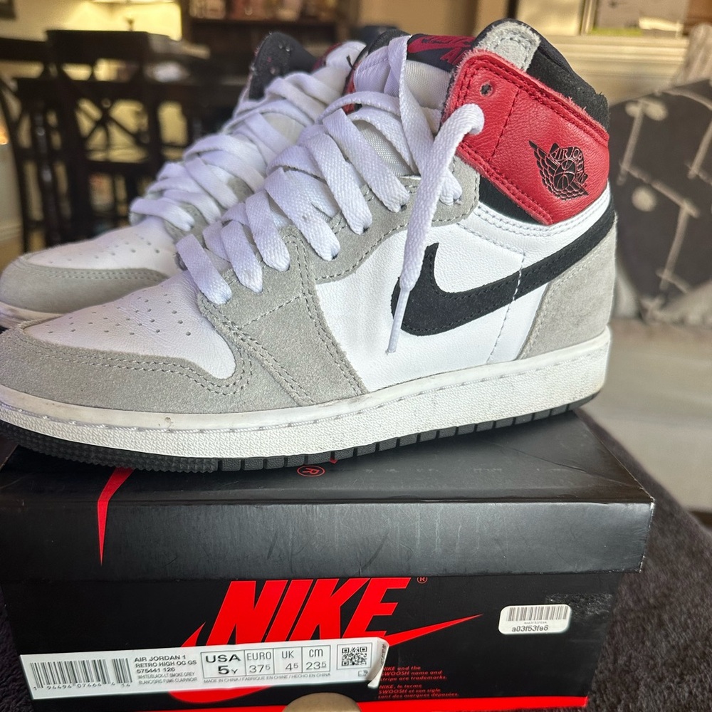 Nike Air Jordan 1 Mid White Gray Red Sneakers